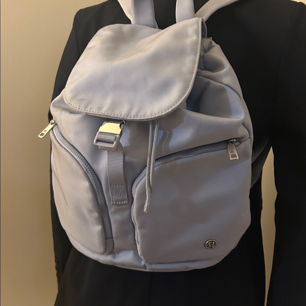 Lululemon | Carry Onward Rucksack Backpack 9L Berry Mist/light blue - Picture 2 of 8